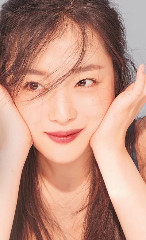 亚洲长发女生清纯手机桌面背景
