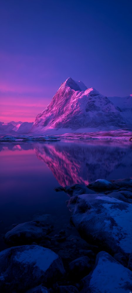 紫粉深蓝渐变雪山湖泊雪峰倒影湖面梦幻超现实手机壁纸 – 高清 桌面壁纸 开放版权素材 免费下载 手机电脑通用背景图