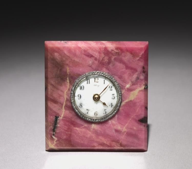 Clock – 高清 桌面壁纸 无版权可商用素材 免费下载 手机电脑通用背景图
