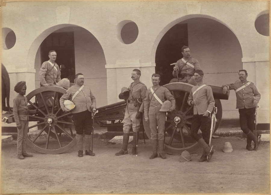 Officers of Elephant Battery, Jhansi (recto) – 高清 桌面壁纸 无版权