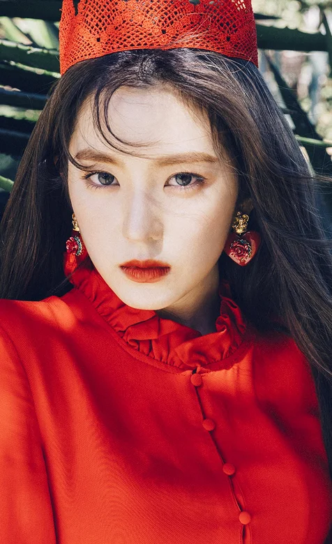 女王风美女手机壁纸
