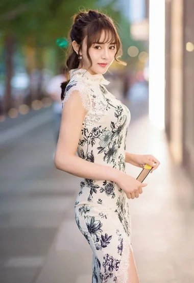 优雅的气质，矜持的性感，旗袍美女街拍美腿美图欣赏