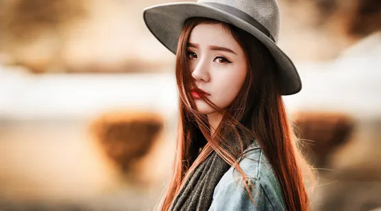 戴着帽子的长发女神唯美写真壁纸