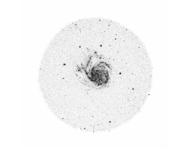 Messier 101 – 高清 桌面壁纸 无版权可商用素材 免费下载 手机电脑通用背景图