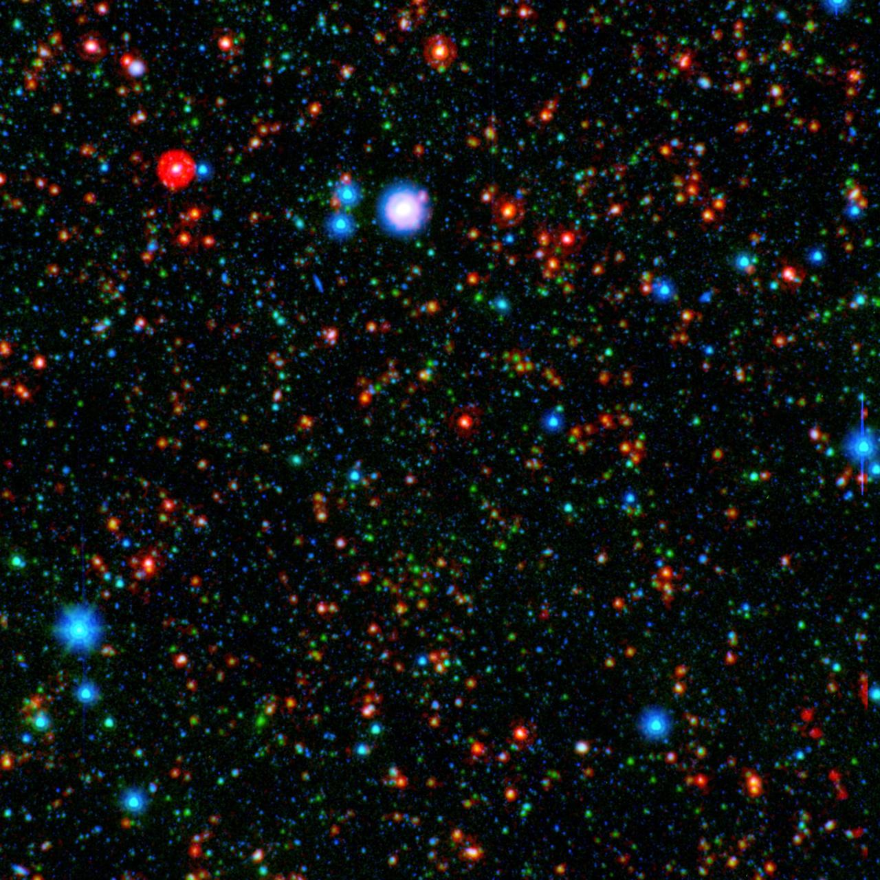 Ancient Galaxy Cluster Still Producing Stars – 高清 桌面壁纸 无版权
