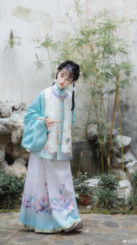 古装 后院 竹子 可爱 小姐姐 美女 4k电脑壁纸 4k手机壁纸极品桌面精选 – 高清 桌面壁纸 开放版权素材 免费