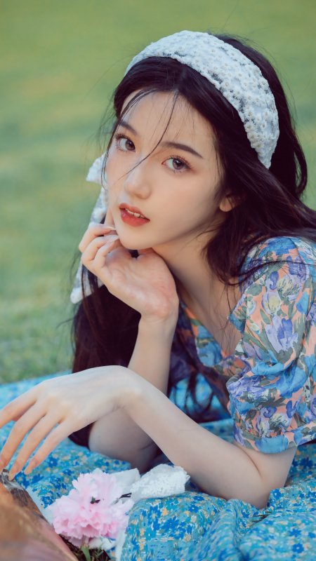 草地 户外 美女 4k电脑壁纸 4k手机壁纸极品桌面精选 – 高清 桌面壁纸 开放版权素材 免费下载 手机电脑通用背