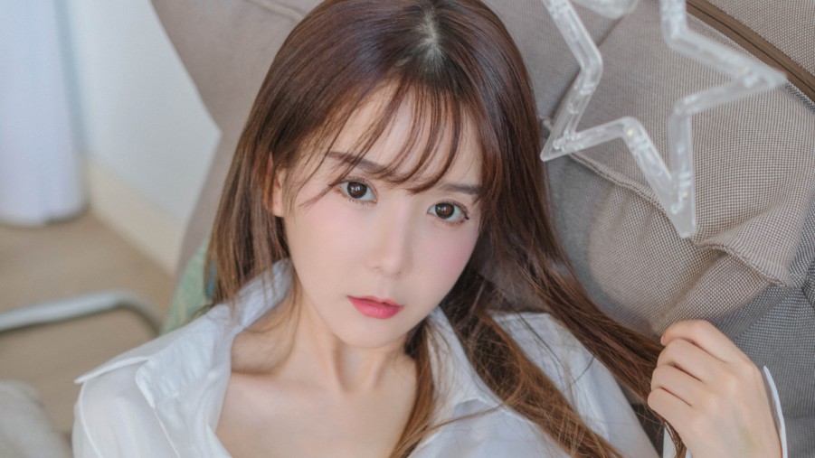 居家长发白衬衫清纯美女4k高端电脑桌面壁纸 – 高清 桌面壁纸 开放版权素材 免费下载 手机电脑通用背景图